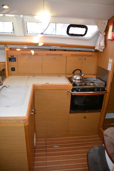 Book yachts online - sailboat - Sun Odyssey 36i - Babis 2010   - rent