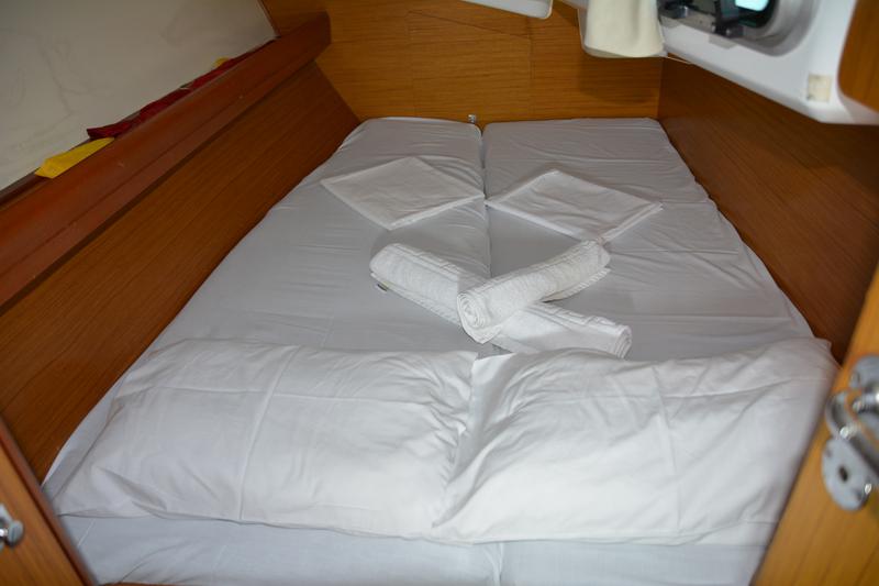 Book yachts online - sailboat - Sun Odyssey 36i - Billis - rent