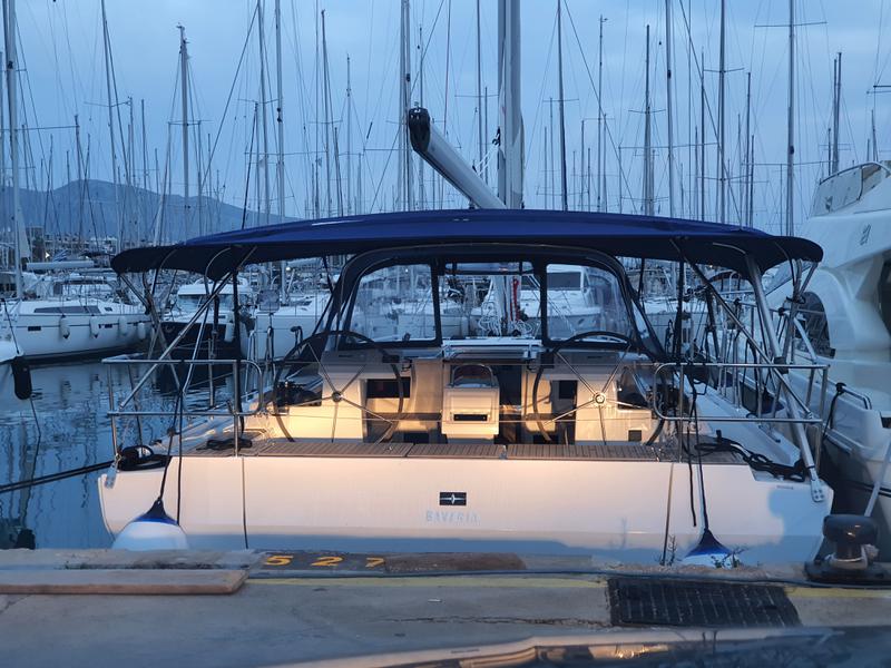 Book yachts online - sailboat - Bavaria C45 - Blue Diamond - rent
