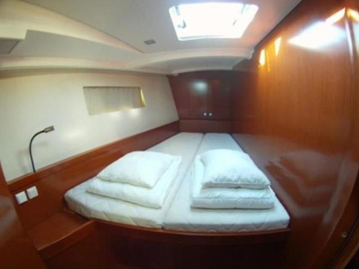 Book yachts online - sailboat - Oceanis 45 4 cabins - Party Hardy - rent