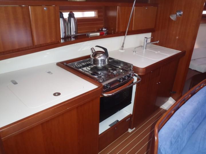 Book yachts online - sailboat - Dufour 425 - Loreley - rent