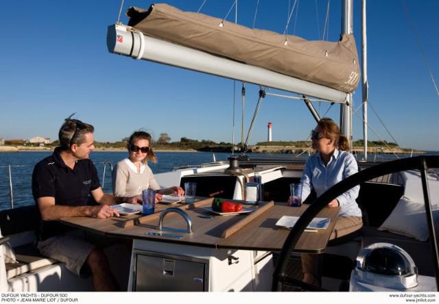 Book yachts online - sailboat - Dufour 500 GL - Maestro - rent