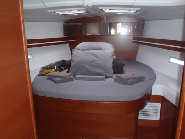 Book yachts online - sailboat - Dufour 445 GL 6 pax - Ambiente V - rent
