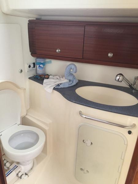 Book yachts online - sailboat - Bavaria 44 - Stelios - rent