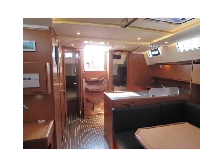 Book yachts online - sailboat - Bavaria Cruiser 45 - Callisto - rent