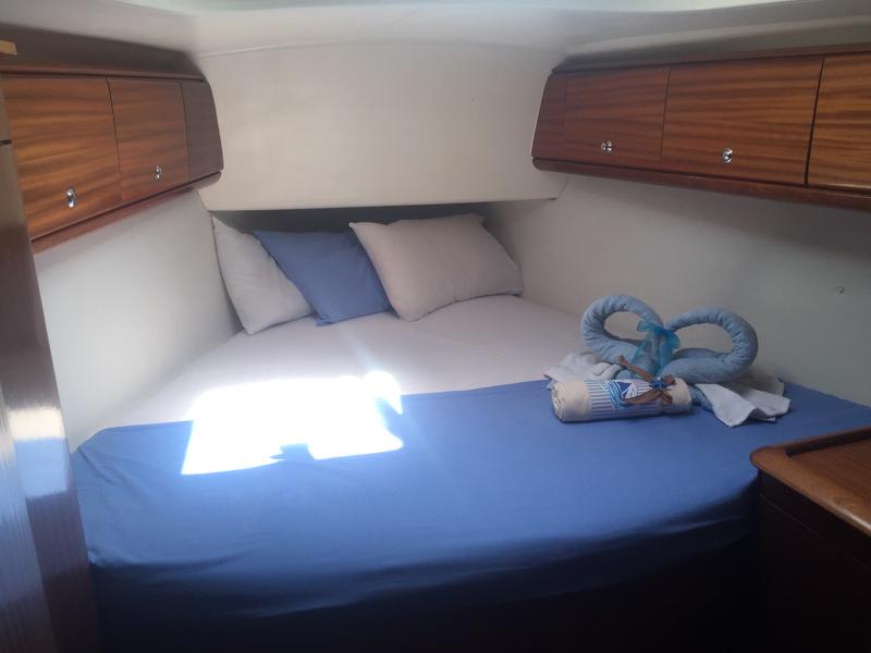 Book yachts online - sailboat - Bavaria 44 - Giannis - rent