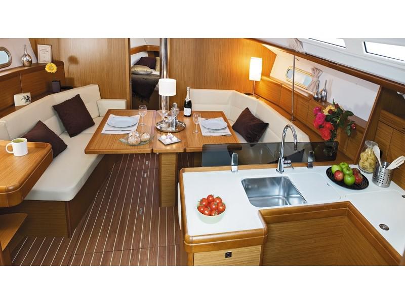 Book yachts online - sailboat - Sun Odyssey 42 i - Tempo  - rent
