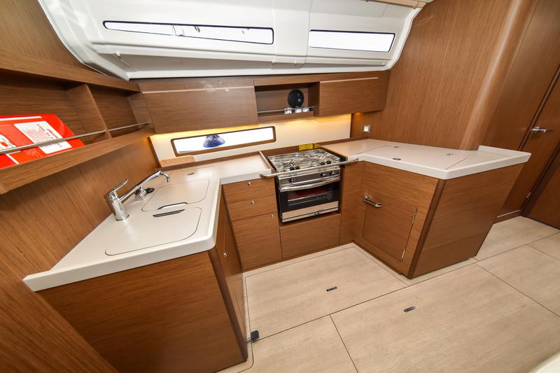 Book yachts online - sailboat - Oceanis 40.1 - EYLIN - rent