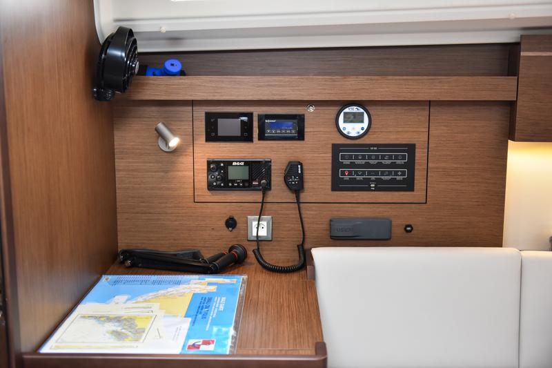 Book yachts online - sailboat - Oceanis 40.1 - EYLIN - rent