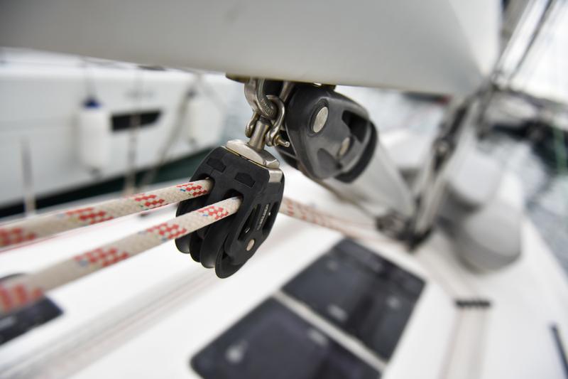 Book yachts online - sailboat - Bavaria Cruiser 46 - SIX BAG - rent