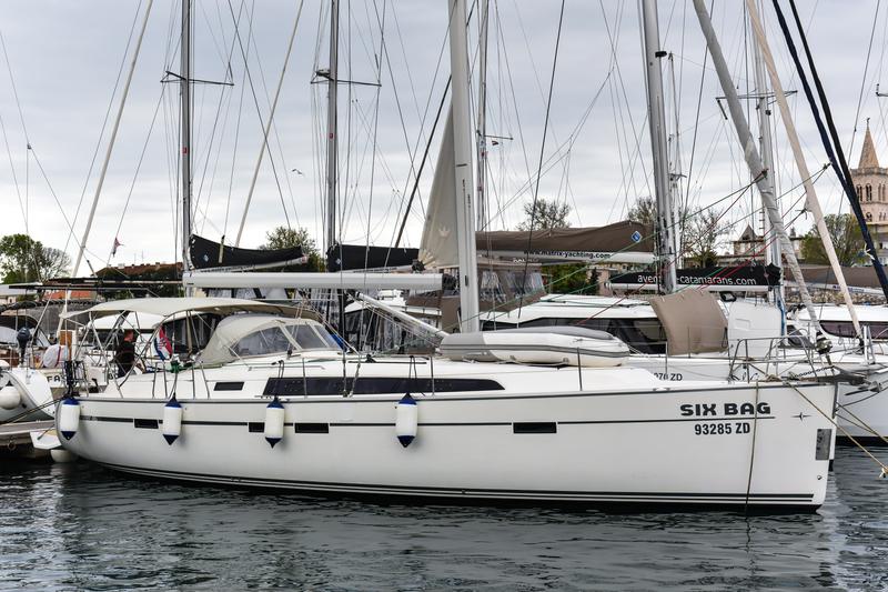 Book yachts online - sailboat - Bavaria Cruiser 46 - SIX BAG - rent