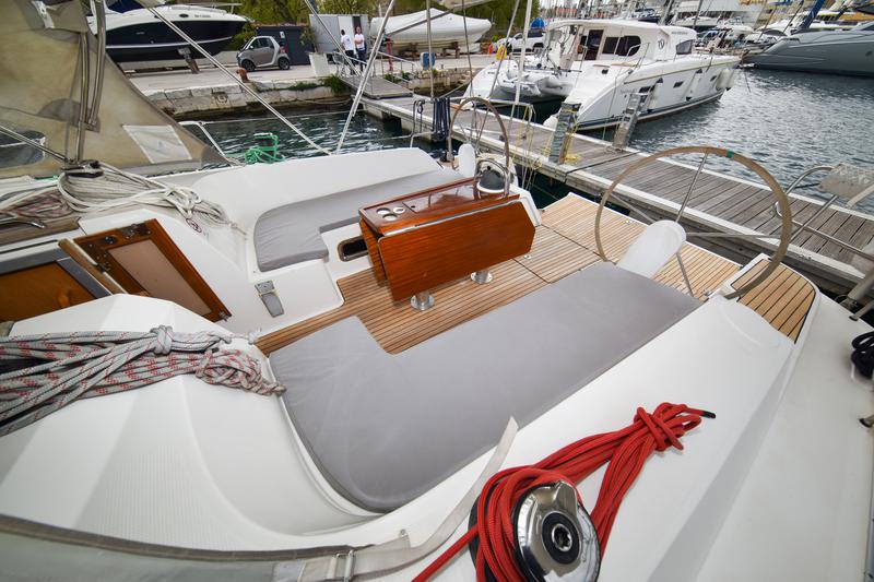 Book yachts online - sailboat - Bavaria Cruiser 46 - SIX BAG - rent