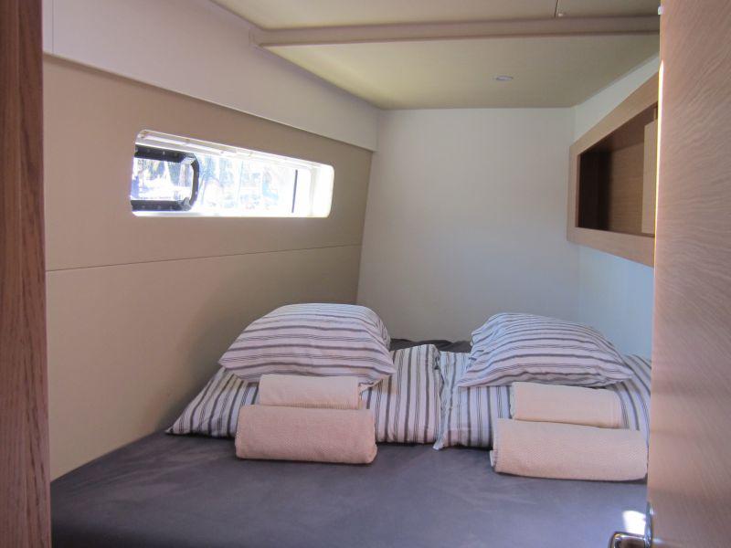 Book yachts online - catamaran - Nautitech 40 Open - Amara - rent