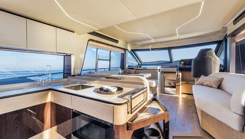 Book yachts online - motorboat - Absolute 47 Fly - Riaz-Tahia - rent