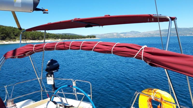 Book yachts online - sailboat - Oceanis 393 Clipper - Škuribanda (refitted 2021) - rent