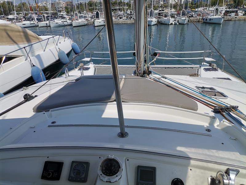 Book yachts online - catamaran - Lagoon 450  Flybridge - MIA PLUS - rent