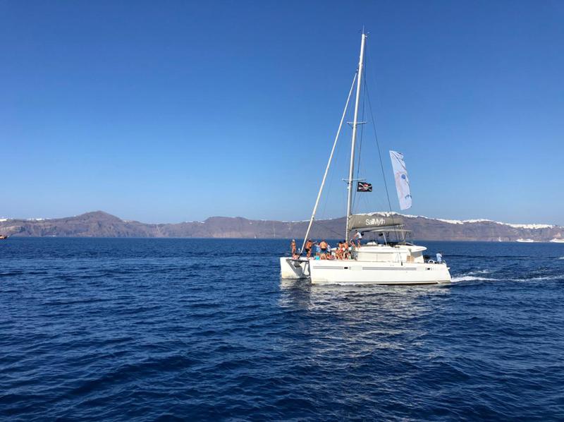 Book yachts online - catamaran - Lagoon 450  Flybridge - MIA PLUS - rent