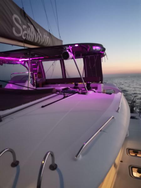 Book yachts online - catamaran - Lagoon 450  Flybridge - MIA PLUS - rent