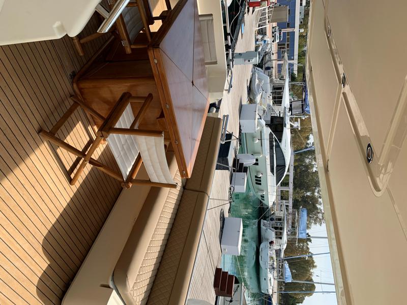 Book yachts online - motorboat - Ferretti 76' Fly - Bruno - rent