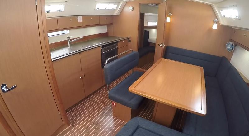 Book yachts online - sailboat - Bavaria 40 Cruiser - XANEI S - rent