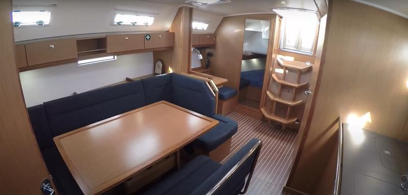 Book yachts online - sailboat - Bavaria 40 Cruiser - XANEI S - rent