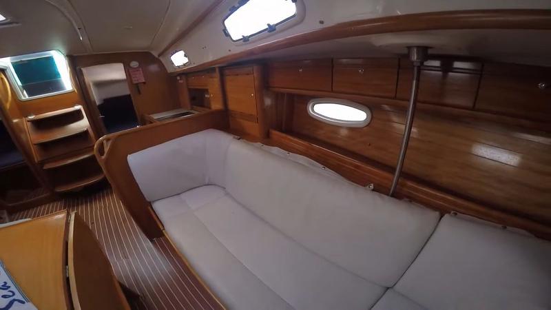 Book yachts online - sailboat - Bavaria 37 Cruiser - Alexandros I - rent