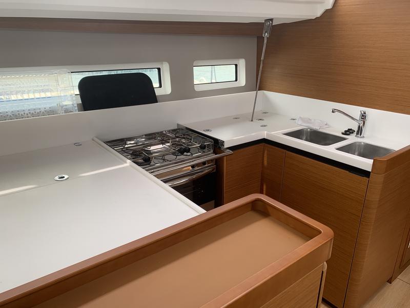 Book yachts online - sailboat - Sun Odyssey 440 - Olympia - rent