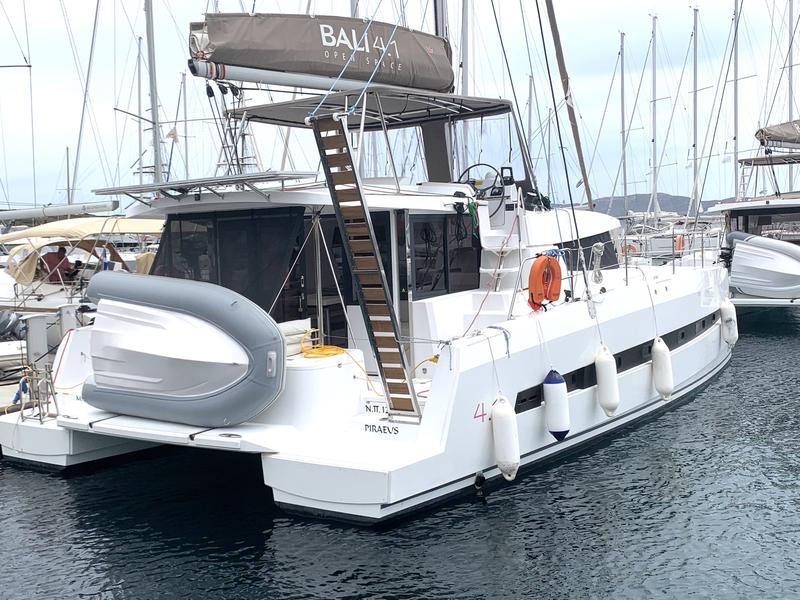 Book yachts online - catamaran - Bali 4.1 - Micha - rent