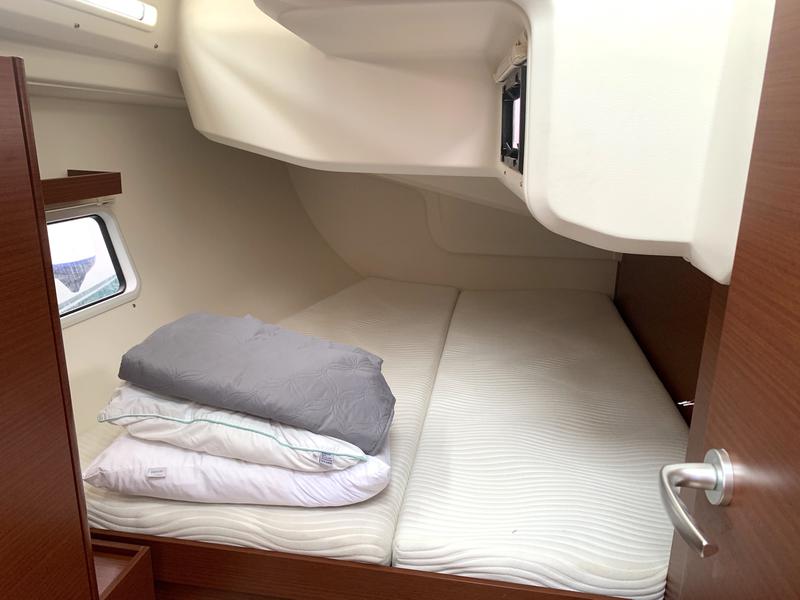 Book yachts online - sailboat - Hanse 418 - Shrimp - rent