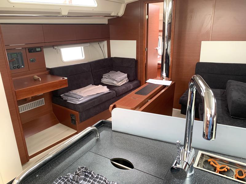 Book yachts online - sailboat - Hanse 418 - Shrimp - rent