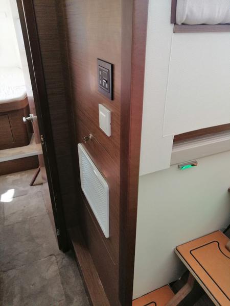 Book yachts online - catamaran - Lagoon 42 - BOLUBO - rent