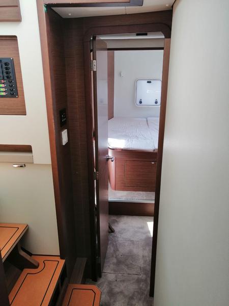 Book yachts online - catamaran - Lagoon 42 - BOLUBO - rent