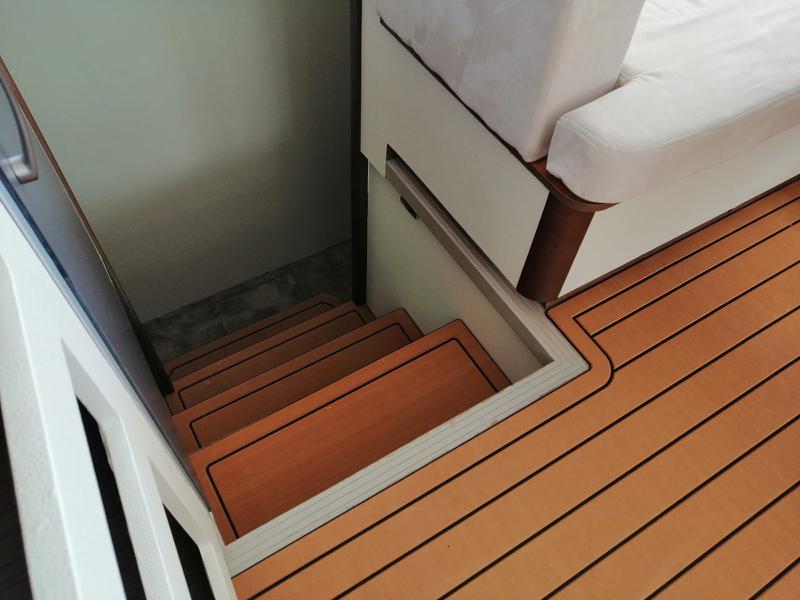 Book yachts online - catamaran - Lagoon 42 - BOLUBO - rent