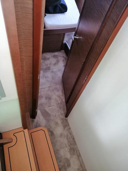 Book yachts online - catamaran - Lagoon 42 - BOLUBO - rent