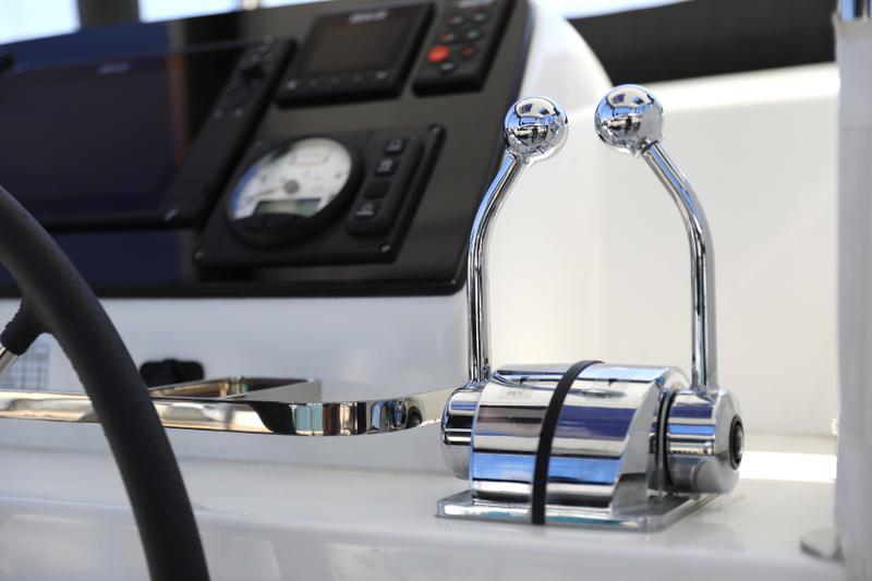 Book yachts online - catamaran - Lagoon 42 - ZEUS - rent