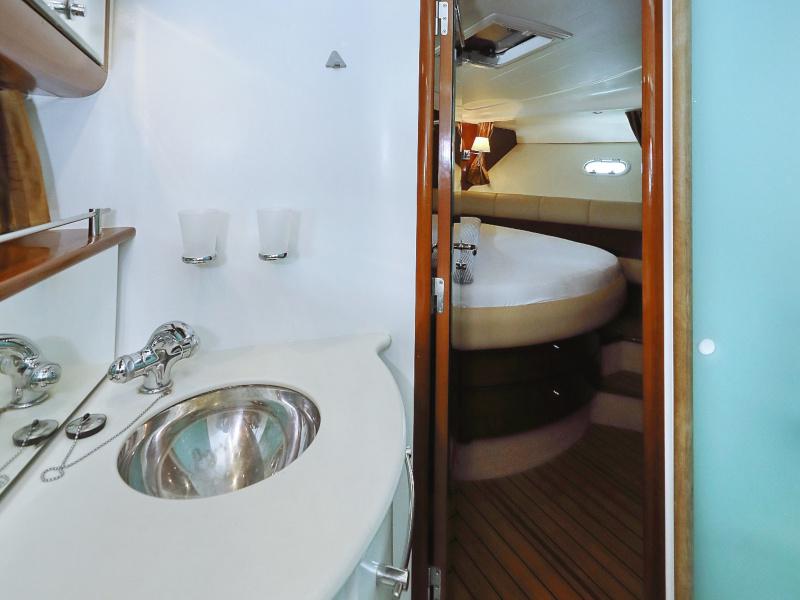 Book yachts online - motorboat - Jeanneau Prestige 46 Fly - ANIMA MARIS - rent