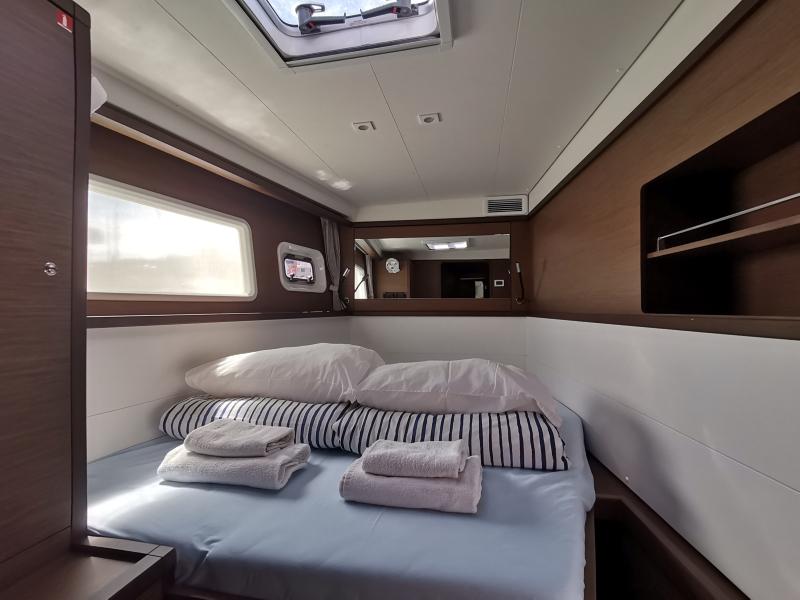 Book yachts online - catamaran - Lagoon 450 Sport - twin elli - rent