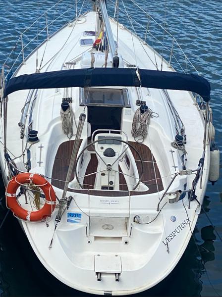 Book yachts online - sailboat - Bavaria 36 - L'Espurna - rent