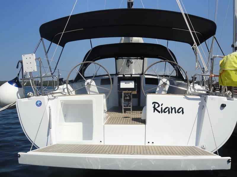 Book yachts online - sailboat - Hanse 385 - Riana - rent