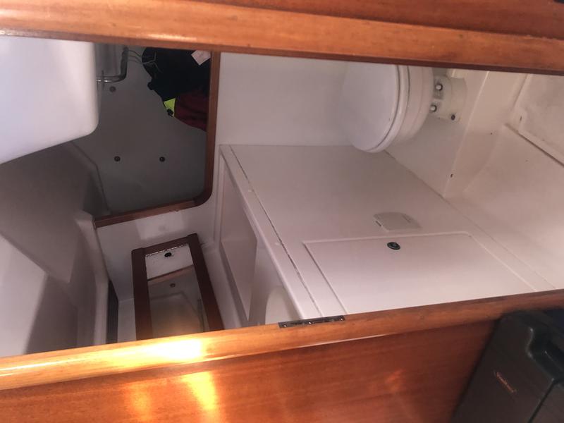 Book yachts online - sailboat - Elan 333 - Escapade - rent