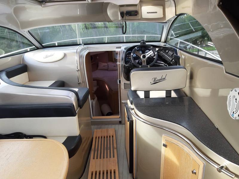 Book yachts online - motorboat - Mirakul 30 HT (VM 300) - MARTA - rent