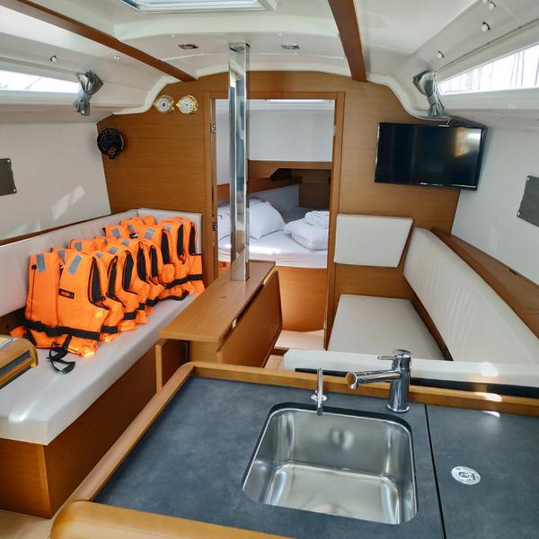 Book yachts online - sailboat - Sun Odyssey 349 - Berry - rent