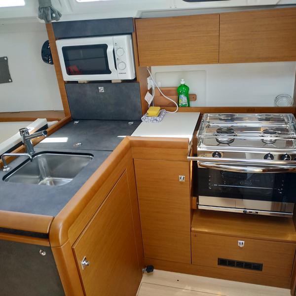 Book yachts online - sailboat - Sun Odyssey 349 - Berry - rent