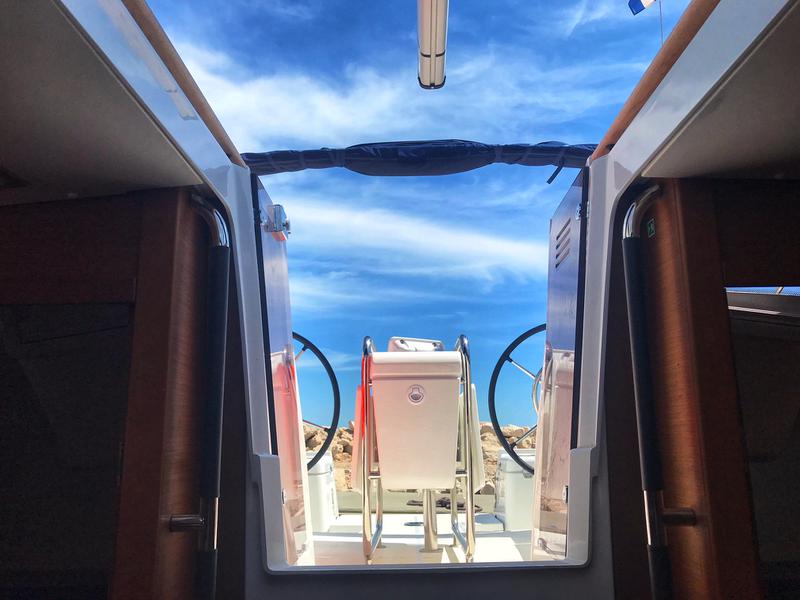 Book yachts online - sailboat - Sun Odyssey 419 - Hendrix - rent