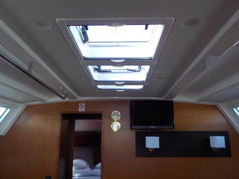 Book yachts online - sailboat - Bavaria Cruiser 46 - Pleiades - rent