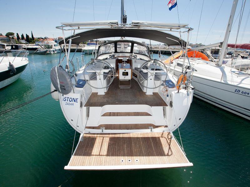 Book yachts online - sailboat - Bavaria Cruiser 45 - iSTONE - rent
