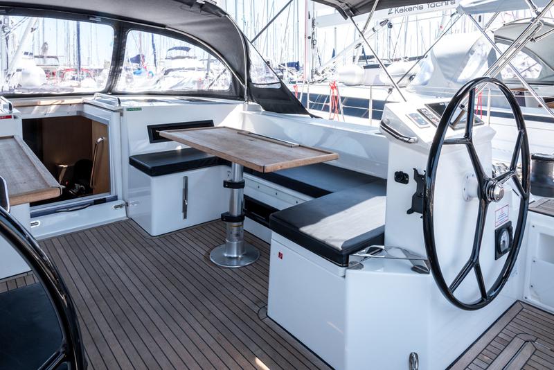 Book yachts online - sailboat - Bavaria C50 - no name - rent