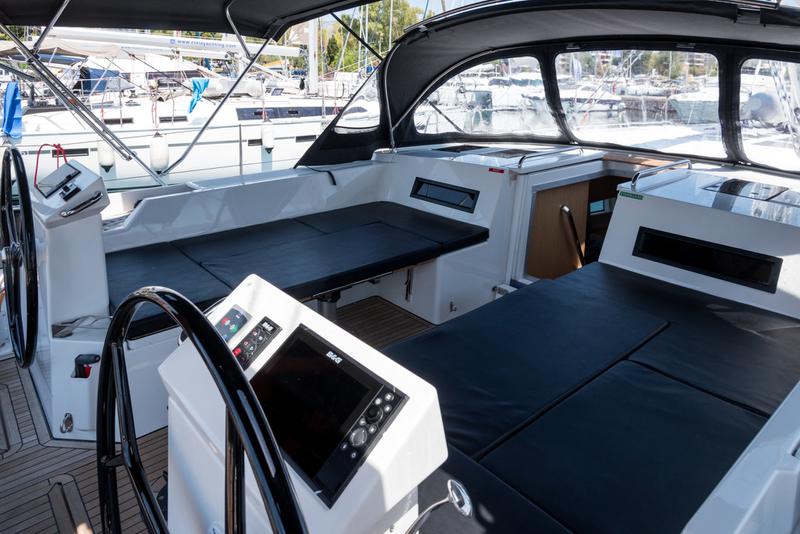 Book yachts online - sailboat - Bavaria C50 - no name - rent