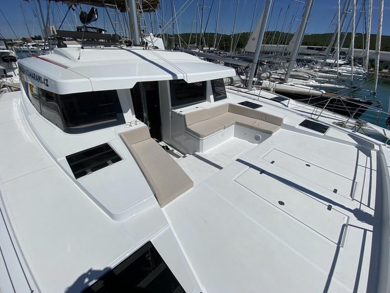 Book yachts online - catamaran - Bali 4.6 - Acrux - rent