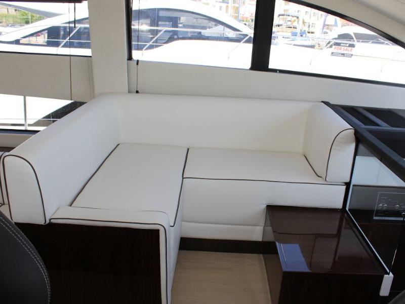 Book yachts online - motorboat - Fairline Squadron 50 - Lady Noble - rent